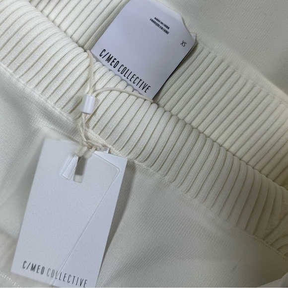 New C/MEO Life Is Real stretch thick knit ribbed crop top sweater off shoulder - Picture 3 of 4